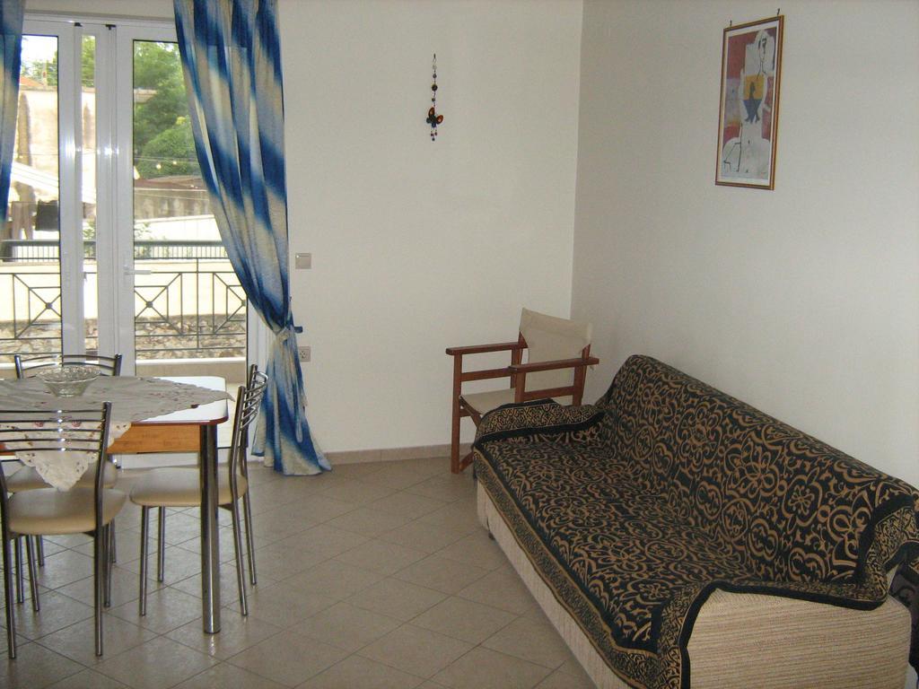 Apartamento Filoxenia Levídhion Habitación foto